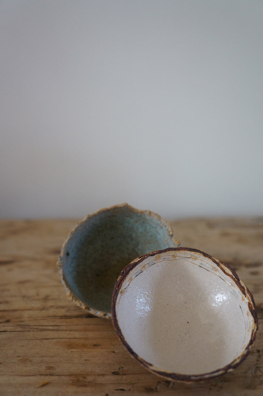 Petit bowl