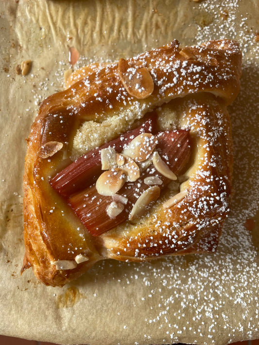Rhubarb & frangipane Danish