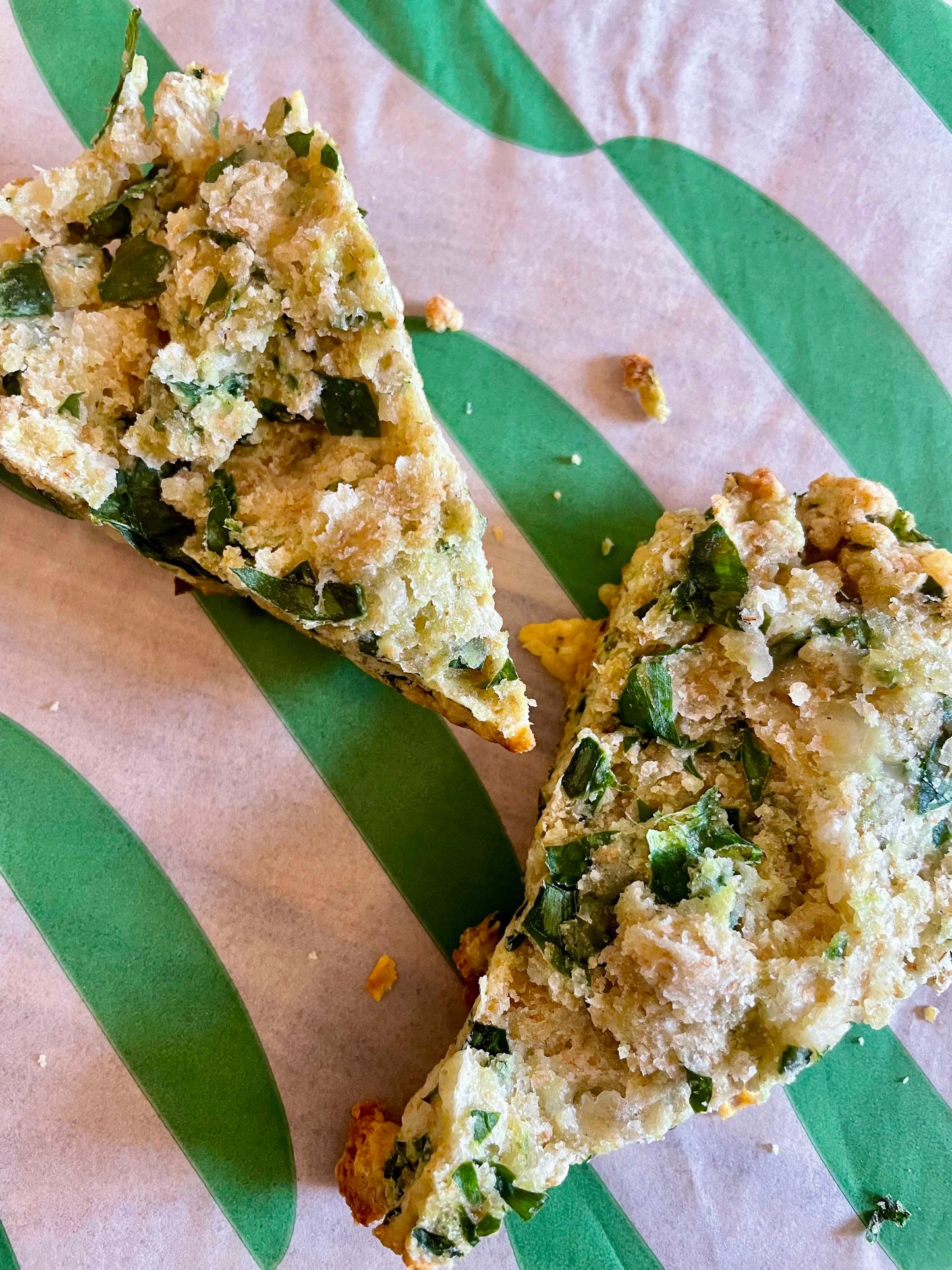 Ramson, cheddar & mustard scone